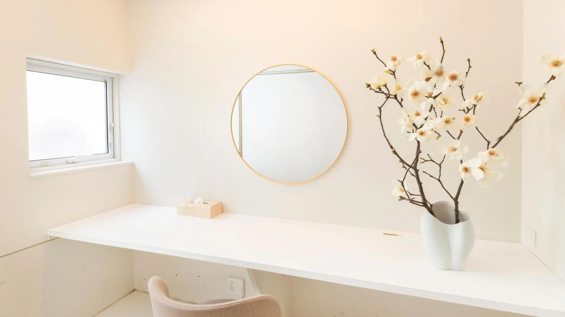 Minimalist Haven Central Sapporo Max 8Ppl150Sqm Area 0*,  Japan