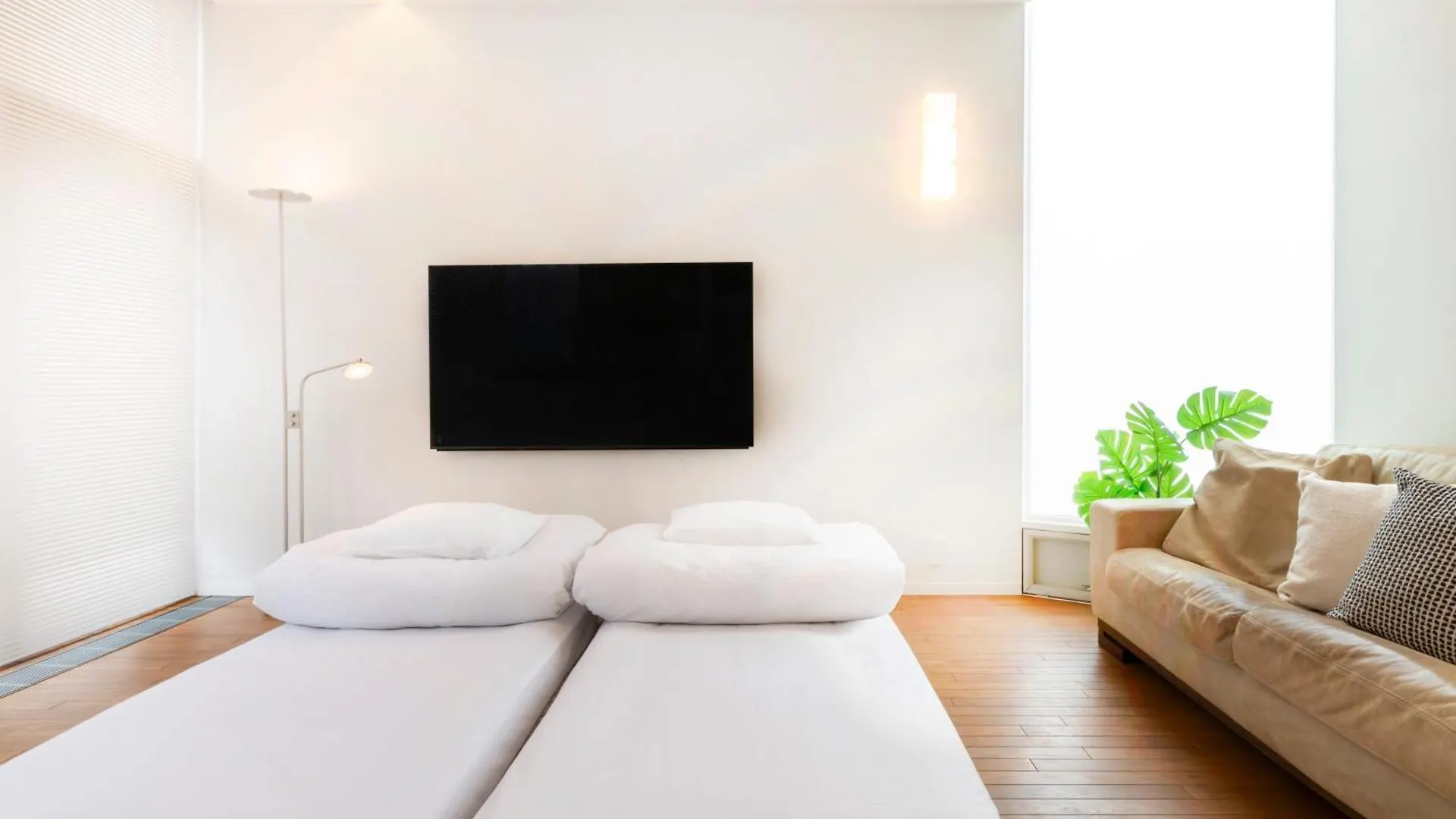 Minimalist Haven Central Sapporo Max 8Ppl150Sqm Area Japan