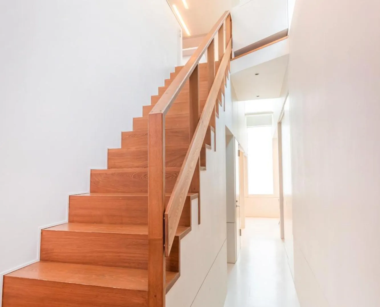 Minimalist Haven Central Sapporo Max 8Ppl150Sqm Area