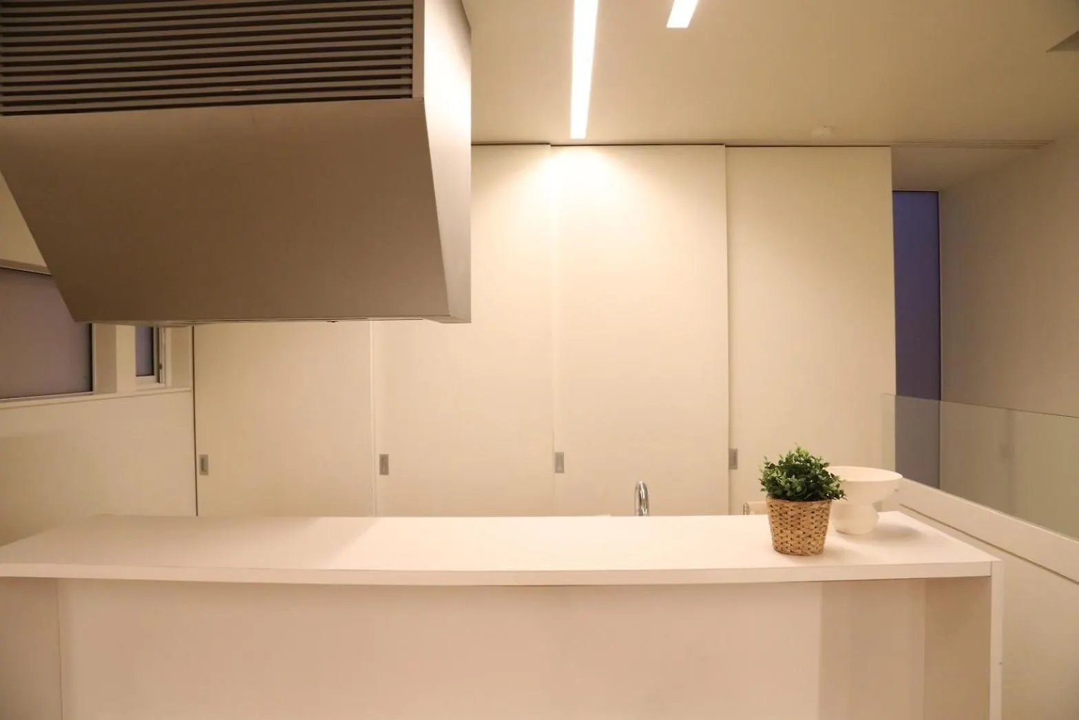 Minimalist Haven Central Sapporo Max 8Ppl150Sqm Area Japan